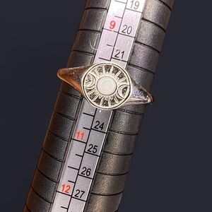 925 stamped size 10 Sunburst Ring